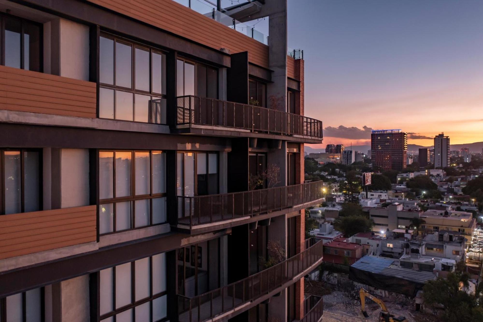 Loft In The Heart Of Americana, Have An Artsy Stay Гвадалахара Экстерьер фото